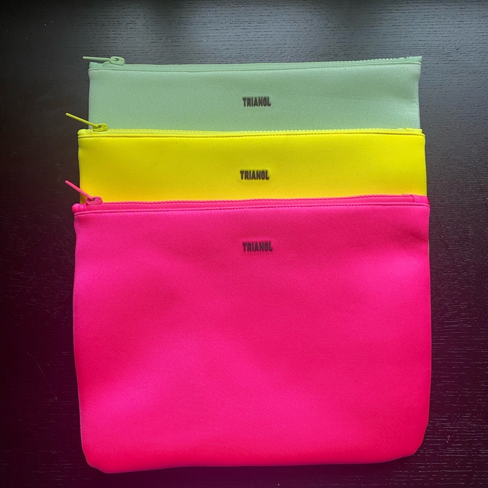 3 TRIANGL BAGS